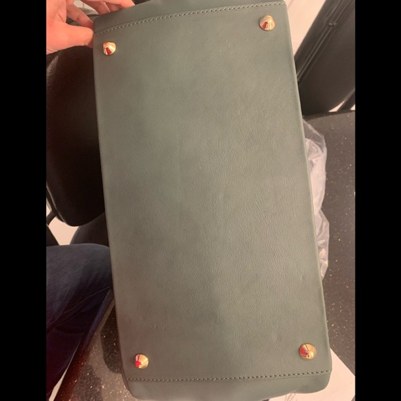 Mark & Graham - The Elisabetta Slouch Handbag - Sauvage Leather, Forest Green - Picture 8 of 8